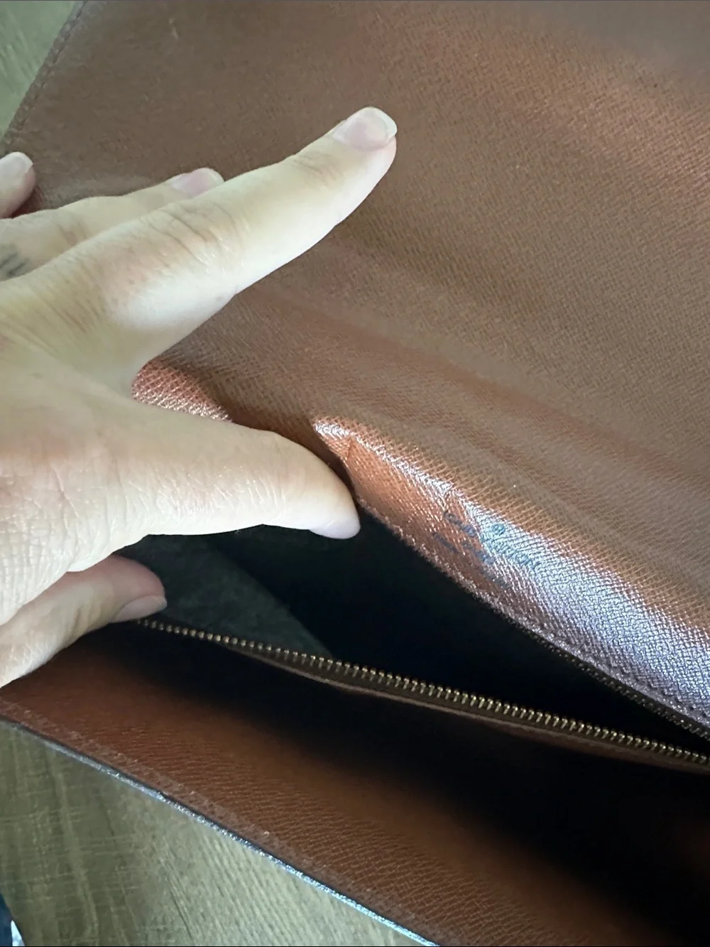 Authentic Louis Vuitton vintage Monceau Handle Crossbody Bag